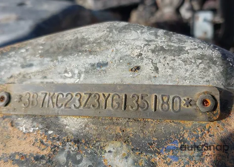 2000 Dodge Ram 2500 St z USA, uszkodzony, nr VIN 3B7KC23Z3YG135180